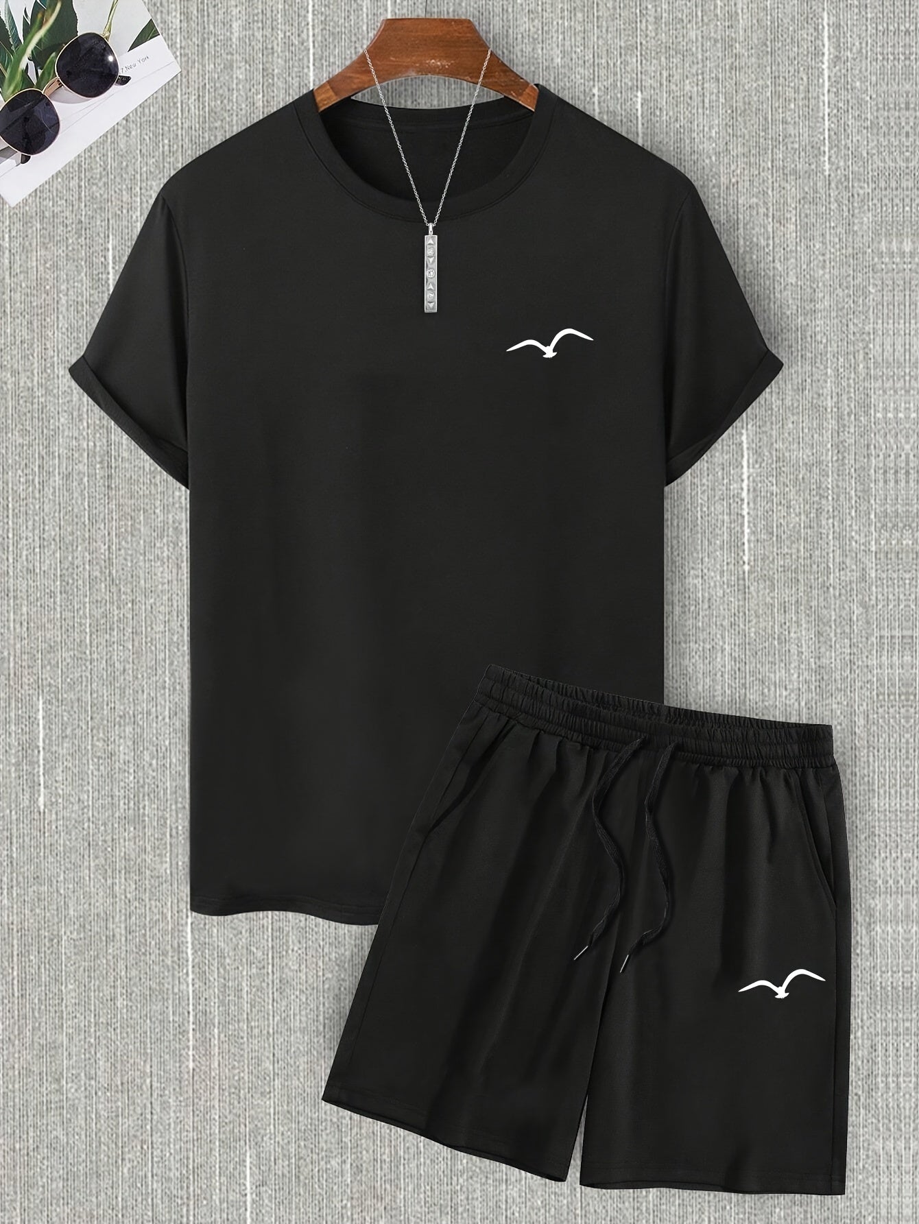 Seagull Graphic Loungewear 2 Piece Set – Comfortable Crew Neck & Shorts for Summer