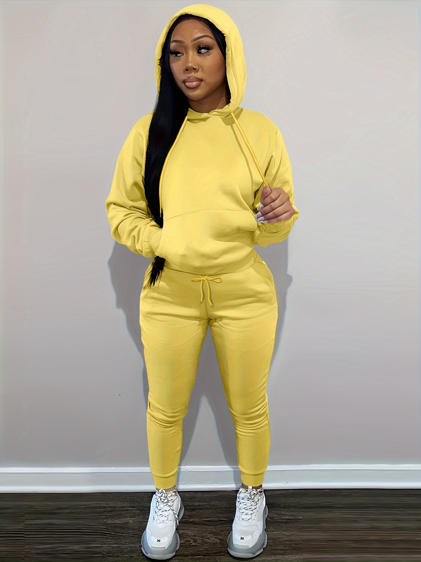 Women’s Relaxed Hoodie & Sweatpants Set – Casual Two-Piece Loungewear