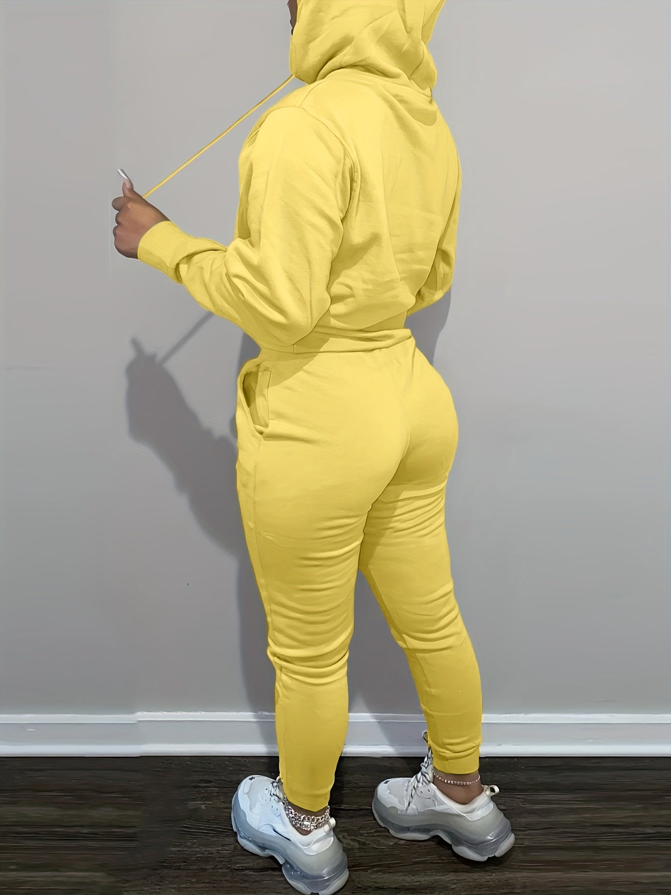 Women’s Relaxed Hoodie & Sweatpants Set – Casual Two-Piece Loungewear