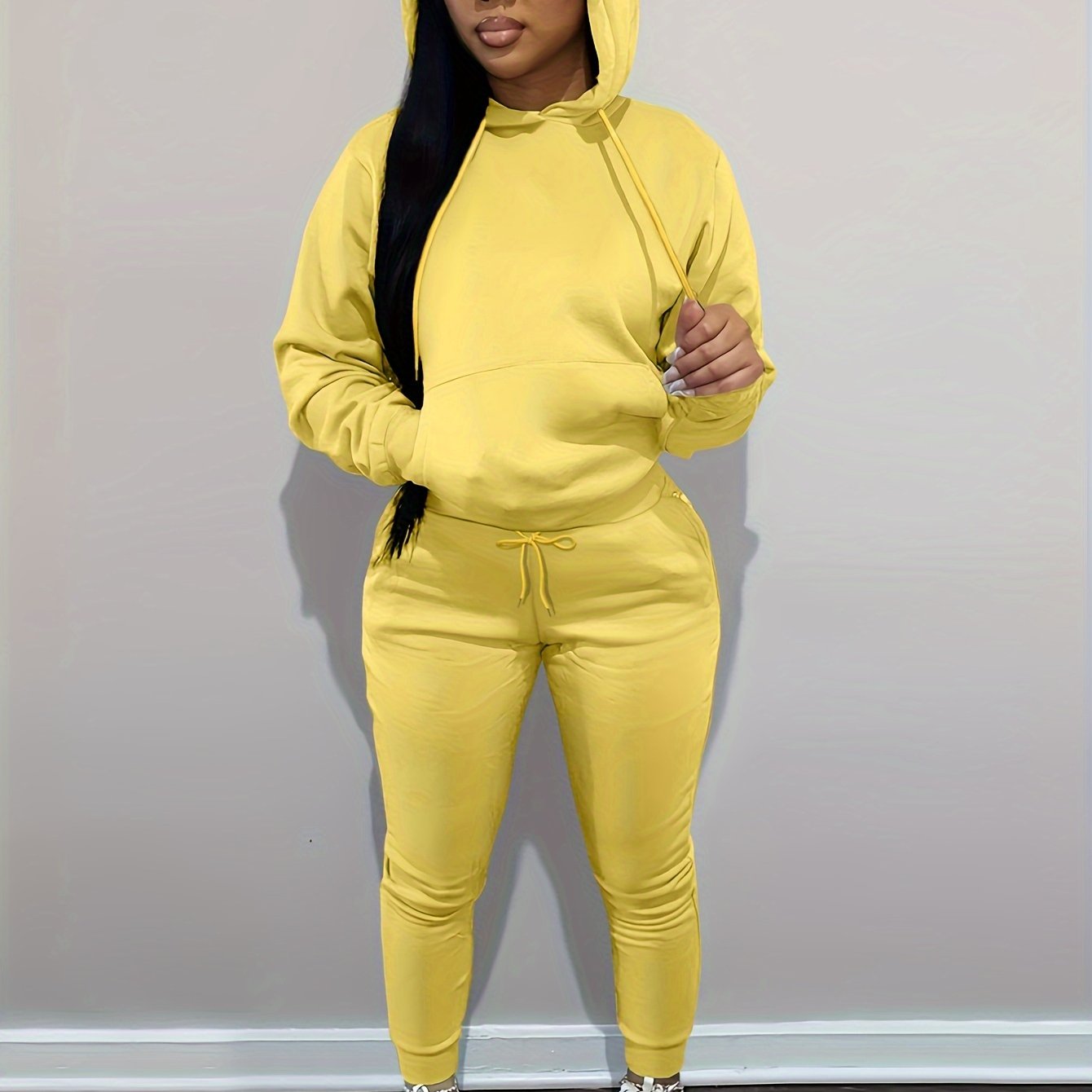 Women’s Relaxed Hoodie & Sweatpants Set – Casual Two-Piece Loungewear